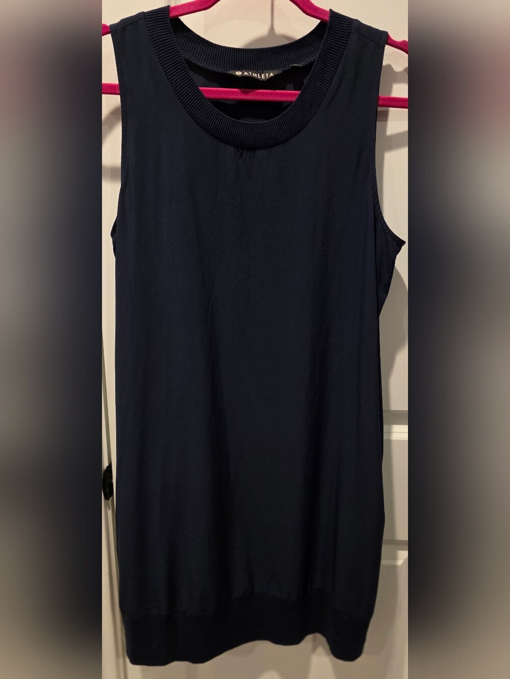 Athleta Navy Sleeveless Tunic Top